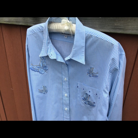 Blouse, Embroidered, Large - Picture 2 of 2